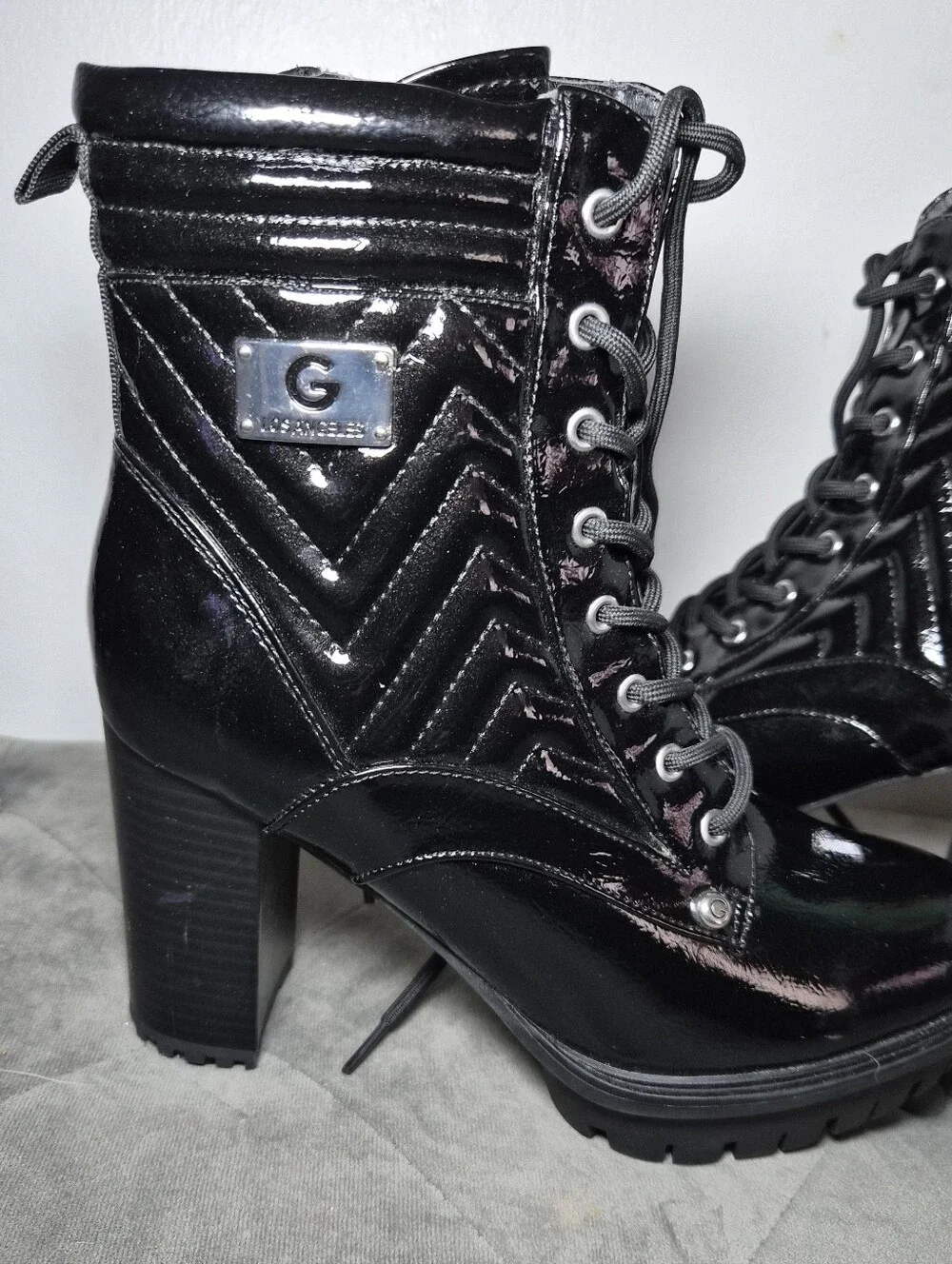 G by Guess Black Patent Lace-Up Chunky Heel Combat Boots 8.5 - Picture 4 of 12